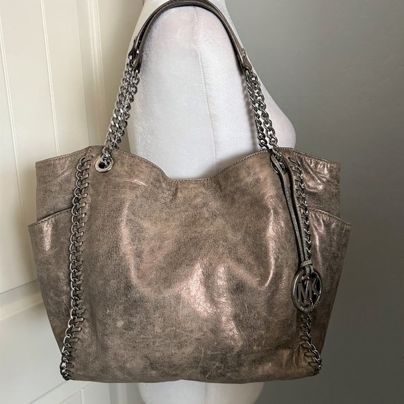 Michael Kors Distressed Platinum Slouchy Leather Bag Chain Detail MK Logo Cover - Picture 2 of 10